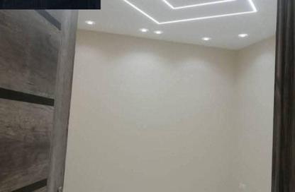 شقة - 3 غرف نوم - 2 حمامات للبيع في الحي الرابع - مدينة 6 أكتوبر - الجيزة