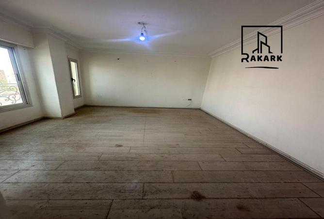 100781627 - Property Image 2