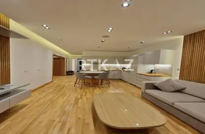 Apartment - 2 Bedrooms - 2 Bathrooms for sale in Regent's Square - 5th Settlement Compounds - The 5th Settlement - New Cairo City - Cairo