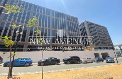 Retail - Studio - 2 Bathrooms for sale in One Ninety Mall - South Teseen St. - The 5th Settlement - New Cairo City - Cairo