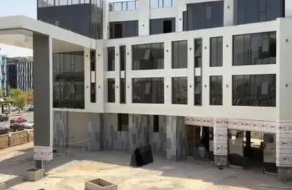 Clinic - 2 Bedrooms - 2 Bathrooms for rent in Central Avenue - 2nd District - Sheikh Zayed City - Giza