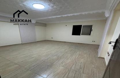 Office Space - 4 Bedrooms - 2 Bathrooms for rent in Salah Salem St. - Roxy - Heliopolis - Masr El Gedida - Cairo
