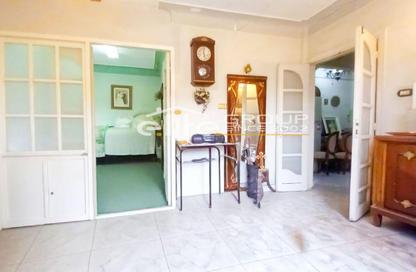 Apartment - 2 Bedrooms - 1 Bathroom for sale in Smouha - Hay Sharq - Alexandria