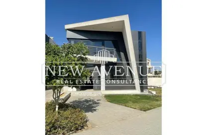 فيلا - 5 غرف نوم - 5 حمامات للبيع في لايف فيو - كمبوندات الشروق - مدينة الشروق - القاهرة