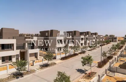 Villa - 4 Bedrooms - 4 Bathrooms for sale in Palm Hills New Cairo - 5th Settlement Compounds - The 5th Settlement - New Cairo City - Cairo