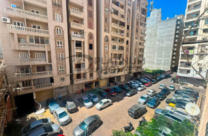 Apartment - 3 Bedrooms - 2 Bathrooms for sale in Smouha - Hay Sharq - Alexandria