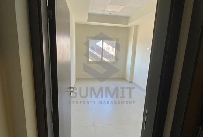 57743614 - Property Image 3