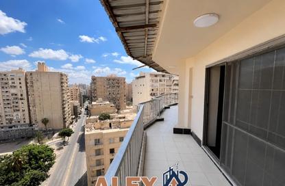 Apartment - 3 Bedrooms - 3 Bathrooms for rent in Abou Quer Road - Zezenia - Hay Sharq - Alexandria