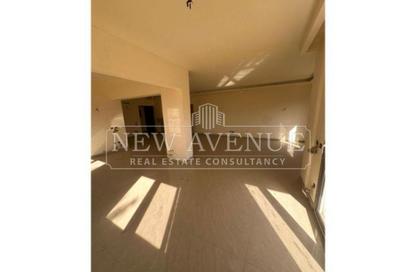 Apartment - 3 Bedrooms - 3 Bathrooms for sale in Al Shouyfat St. - District 1 - The 5th Settlement - New Cairo City - Cairo