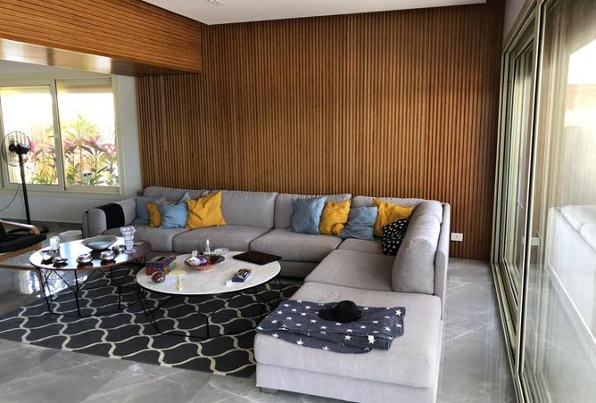 97713129 - Property Image 2
