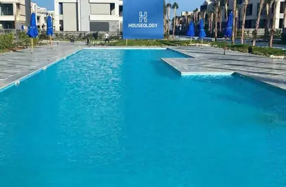 Apartment - 3 Bedrooms - 2 Bathrooms for sale in El Patio Riva - The 6th Settlement - New Cairo City - Cairo