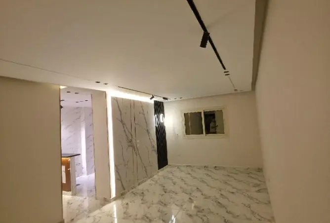 74317234 - Property Image 2