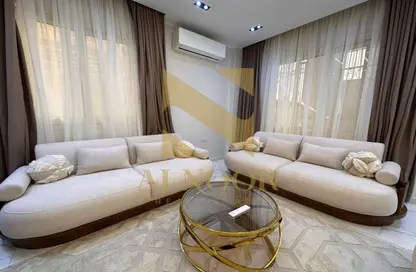 Apartment - 4 Bedrooms - 3 Bathrooms for rent in Street 35 - 13th District - Sheikh Zayed City - Giza