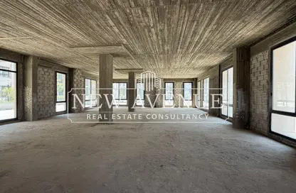 بناية كاملة - استوديو - 1 حمام للايجار في ديستريكت 5 - كمبوندات التجمع الخامس - التجمع الخامس - مدينة القاهرة الجديدة - القاهرة