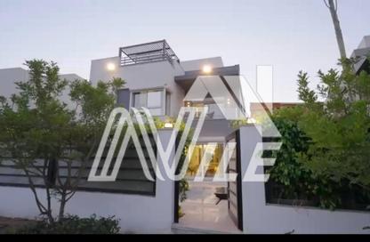 Villa - 5 Bedrooms - 5 Bathrooms for sale in Cluster 18 - Hyde Park - New Cairo City - Cairo