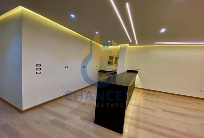 98012367 - Property Image 3
