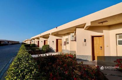 شاليه - 2 غرف نوم - 2 حمامات للبيع في دايركشن وايت - راس الحكمة - الساحل الشمالي