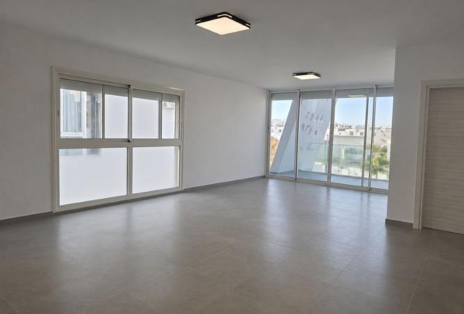 96588663 - Property Image 2