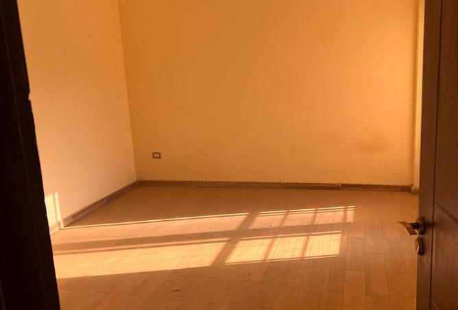 70631812 - صورة العقار 3