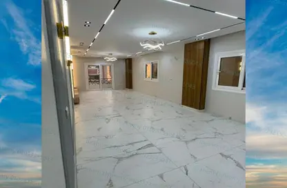 شقة - 3 غرف نوم - 2 حمامات للبيع في البوابة الثالثة - منقرع - حدائق الاهرام - الجيزة شقة - 3 غرف نوم - 2 حمامات للبيع في البوابة الثالثة - منقرع - حدائق الاهرام - الجيزة