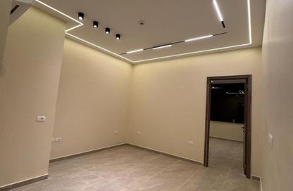 Office Space - Studio - 1 Bathroom for rent in Lake View - 5th Settlement Compounds - The 5th Settlement - New Cairo City - Cairo
