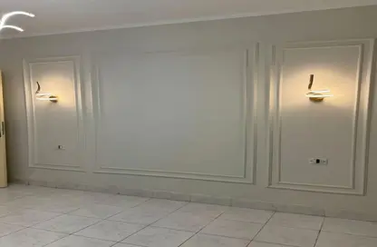 Apartment - 2 Bedrooms - 1 Bathroom for sale in Abou Bakr Al Sedeek St. - Rehab City Second Phase - Al Rehab - New Cairo City - Cairo