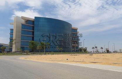 Office Space - Studio - 7+ for rent in Smart Village - Cairo Alexandria Desert Road - 6 October City - Giza