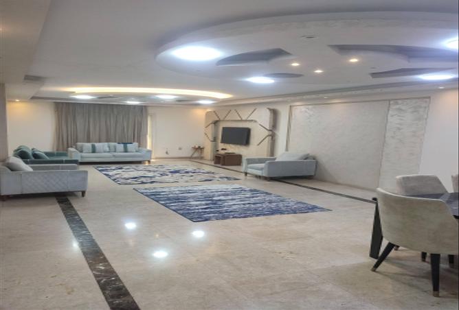 77615763 - Property Image 2