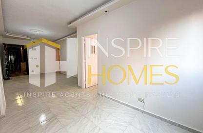 Apartment - 2 Bedrooms - 1 Bathroom for sale in Saeed Zou Al Fakar St. - Janaklees - Hay Sharq - Alexandria
