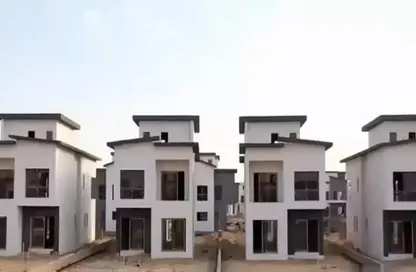 منزل مزدوج - 5 غرف نوم - 4 حمامات للبيع في كريك تاون - التجمع الاول - مدينة القاهرة الجديدة - القاهرة