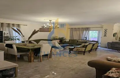 Apartment - 3 Bedrooms - 3 Bathrooms for sale in Area G - Ganoob El Acadimia - New Cairo City - Cairo