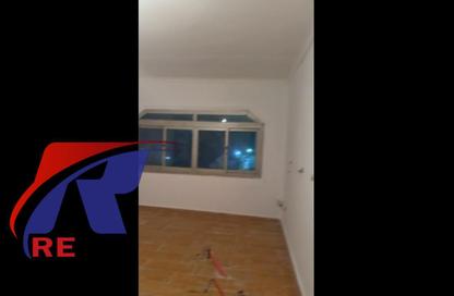 Apartment - 3 Bedrooms - 2 Bathrooms for rent in Saeed Zakaria St. - Al Sefarat District - Nasr City - Cairo