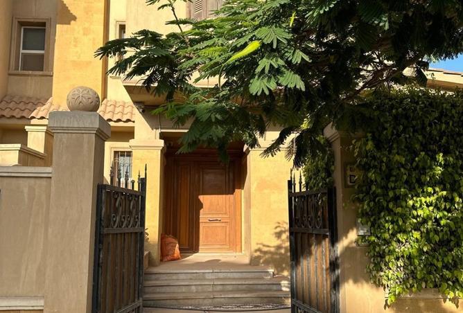 توين هاوس بـ٥ غرف نوم في رويال ميدوز الشيخ زايد، صورة ٢ من ٣