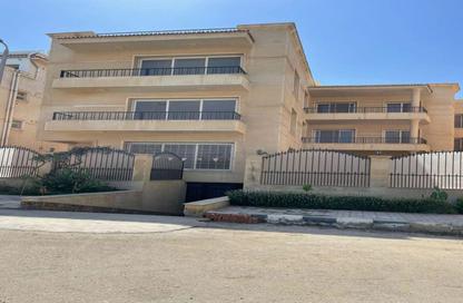 Apartment - 4 Bedrooms - 3 Bathrooms for sale in Area B - Ganoob El Acadimia - New Cairo City - Cairo
