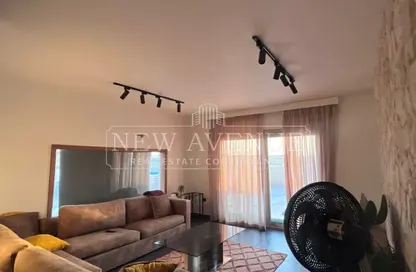 (بنتهاوس  (روف - 3 غرف نوم - 3 حمامات للبيع في جاليريا  مون فالى - المستثمرين الجنوبية - مدينة القاهرة الجديدة - القاهرة