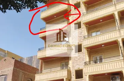 Apartment - 3 Bedrooms - 2 Bathrooms for sale in Divided from Al Kafrawy St. - 2nd District - 6 October City - Giza