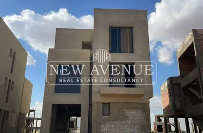 Villa - 4 Bedrooms - 4 Bathrooms for sale in Stei8ht - The 1st Settlement - New Cairo City - Cairo