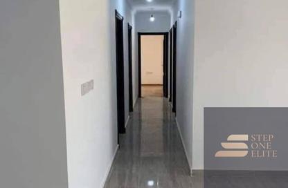 شقة - 3 غرف نوم - 2 حمامات للبيع في الجار - كمبوندات الشروق - مدينة الشروق - القاهرة