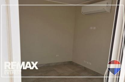 Apartment - 3 Bedrooms - 3 Bathrooms for sale in October Plaza - 6 October Compounds - 6 October City - Giza