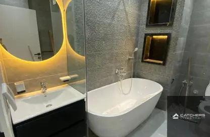 شقة - 2 غرف نوم - 3 حمامات للايجار في جاليريا  مون فالى - المستثمرين الجنوبية - مدينة القاهرة الجديدة - القاهرة