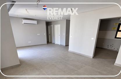 Apartment - 3 - 2 for sale in Village West - Sheikh Zayed Compounds - Sheikh Zayed City - Giza Apartment - 3 - 2 for sale in Village West - Sheikh Zayed Compounds - Sheikh Zayed City - Giza