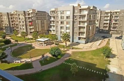 Apartment - 3 Bedrooms - 2 Bathrooms for sale in Cairo University Compound - Sheikh Zayed Compounds - Sheikh Zayed City - Giza