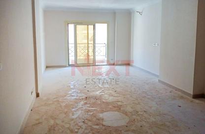 شقة - 3 غرف نوم - 3 حمامات للايجار في صوارى - كمبوندات الاسكندرية - الاسكندرية