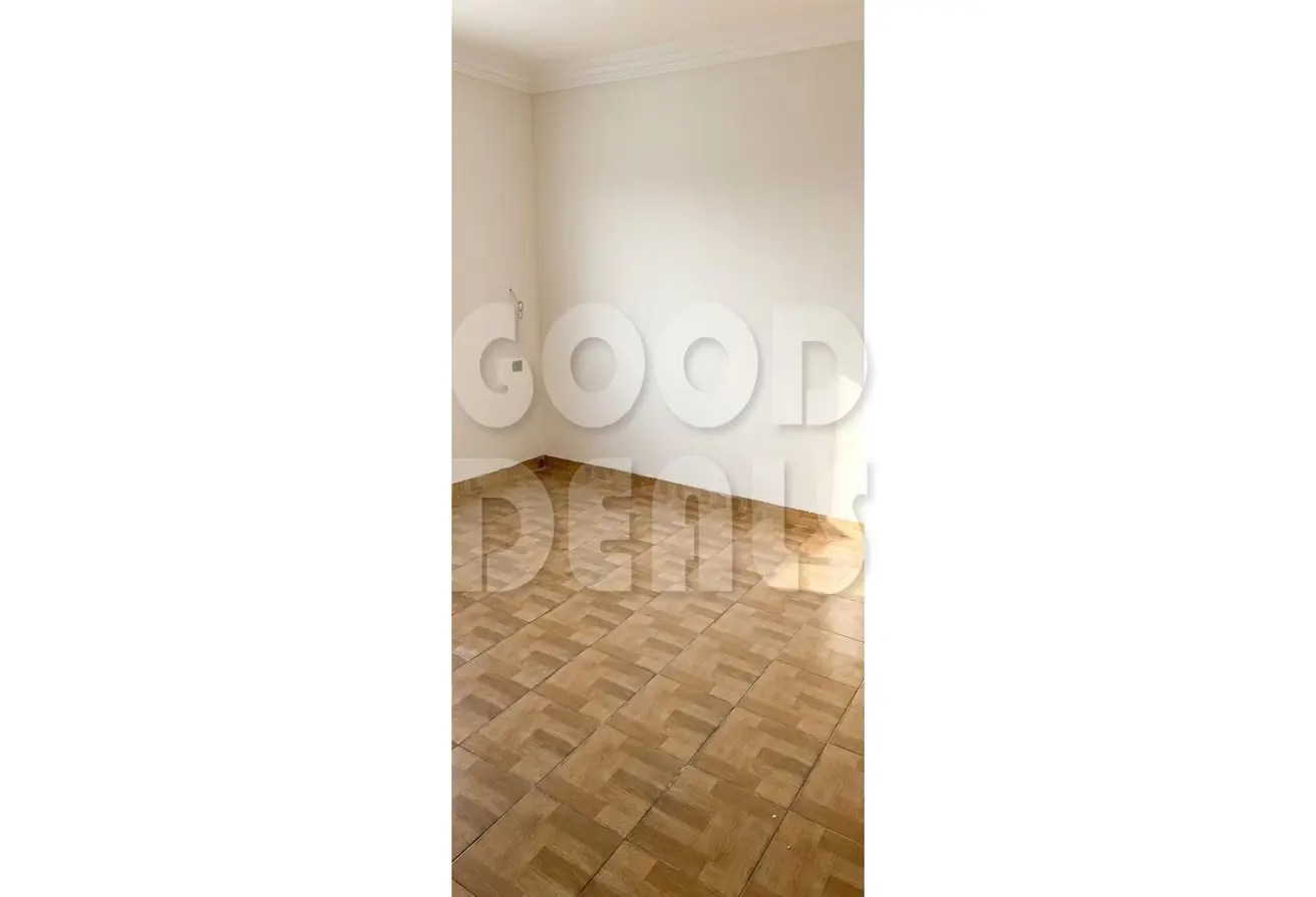 83677617 - Property Main Image