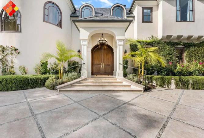 56493289 - Property Image 3