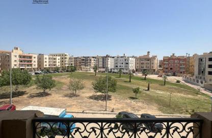 Apartment - 3 Bedrooms - 2 Bathrooms for sale in 16th District - Sheikh Zayed City - Giza