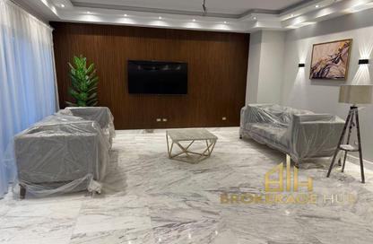 فيلا - 3 - 4 للايجار في جاردن ريزدنس - هايد بارك - مدينة القاهرة الجديدة - القاهرة