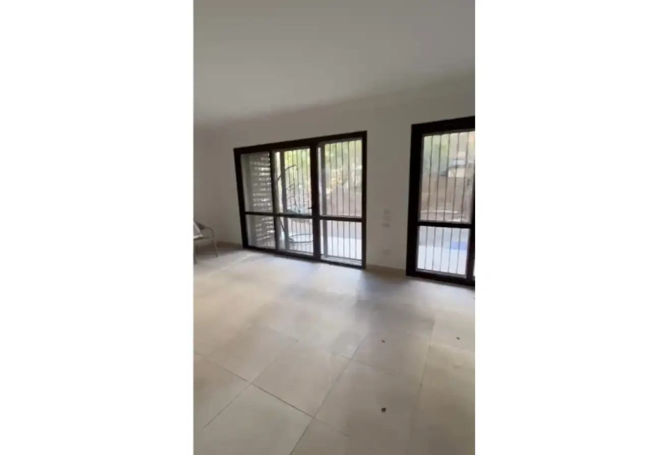 112159634 - Property Main Image