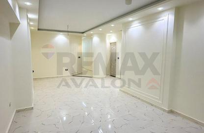 Office Space - Studio - 2 for sale in Abo Qir St. - Sporting - Hay Sharq - Alexandria