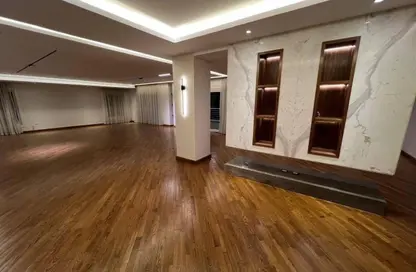 Apartment - 4 Bedrooms - 3 Bathrooms for rent in Sarayat Al Maadi - Hay El Maadi - Cairo Apartment - 4 Bedrooms - 3 Bathrooms for rent in Sarayat Al Maadi - Hay El Maadi - Cairo